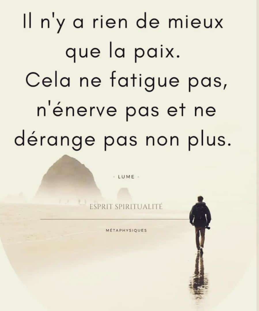 Un homme s'installe là où il trouve sa paix