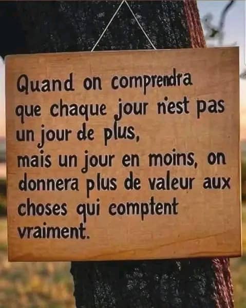 L'espérance est la lumière qui guide nos pas dans l'obscurité